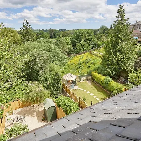Holiday home Host & - River View Masham