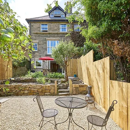 Host & - River View *